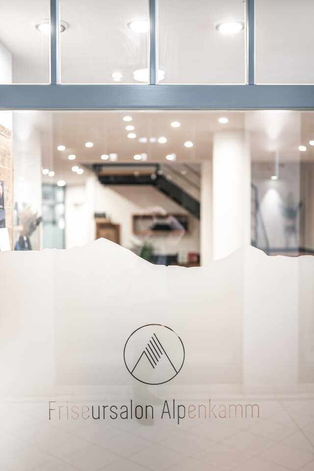 Friseursalon Alpenkamm